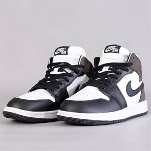 Кроссовки Nike* Jordan 1 Retro High, Dark Mocha - фото 20092