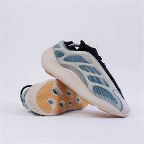 Кроссовки Adidas Yeezy Boost 700 V3, Kyanite - фото 32768