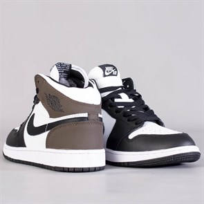 Кроссовки Nike* Jordan 1 Retro High, Dark Mocha - фото 20091